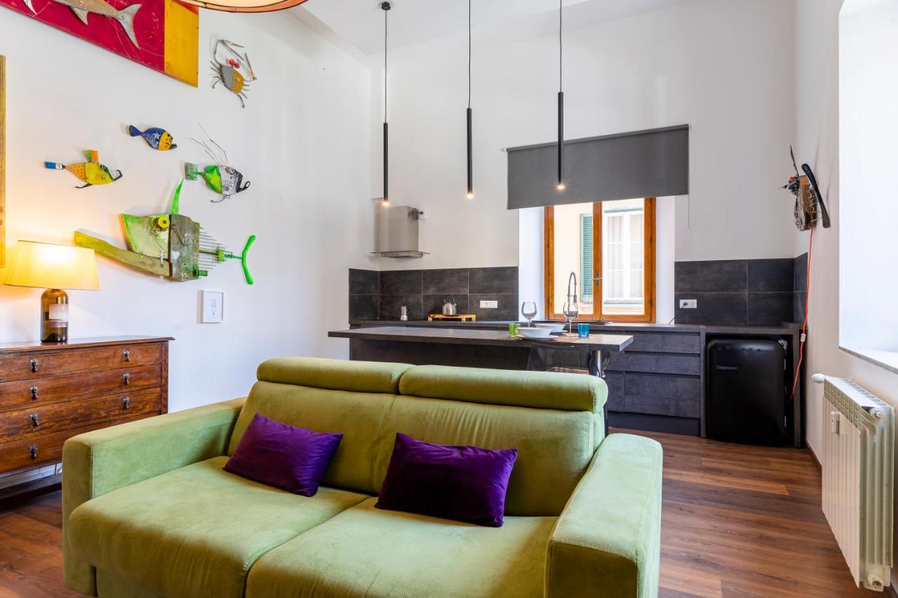 Piccola Venezia Canal View Charming Flat Ливорно Экстерьер фото